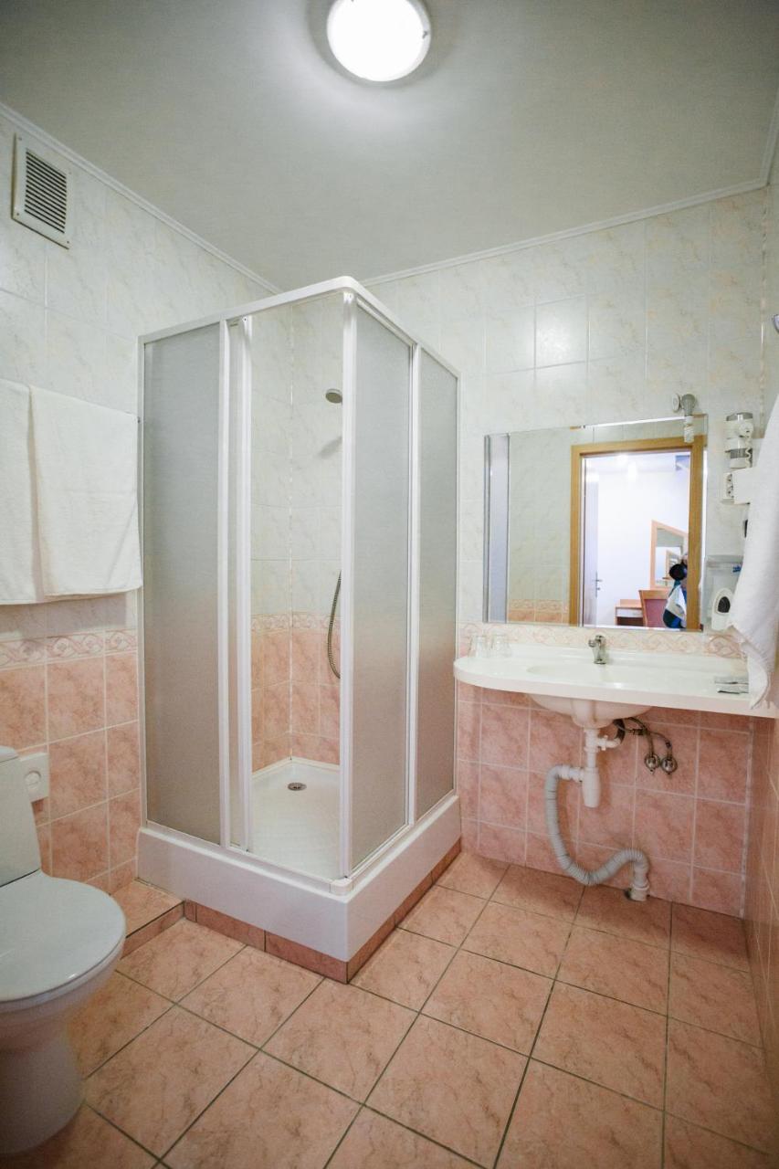 Hotel Siauliu Krasto Medziotoju Uzeiga Šiauliai Zimmer foto